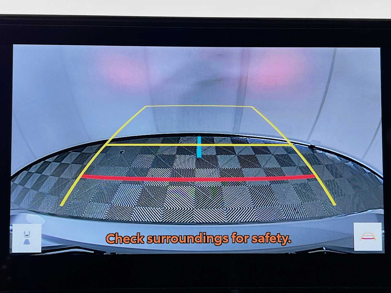 2025 Toyota Camry XSE - Photo 9