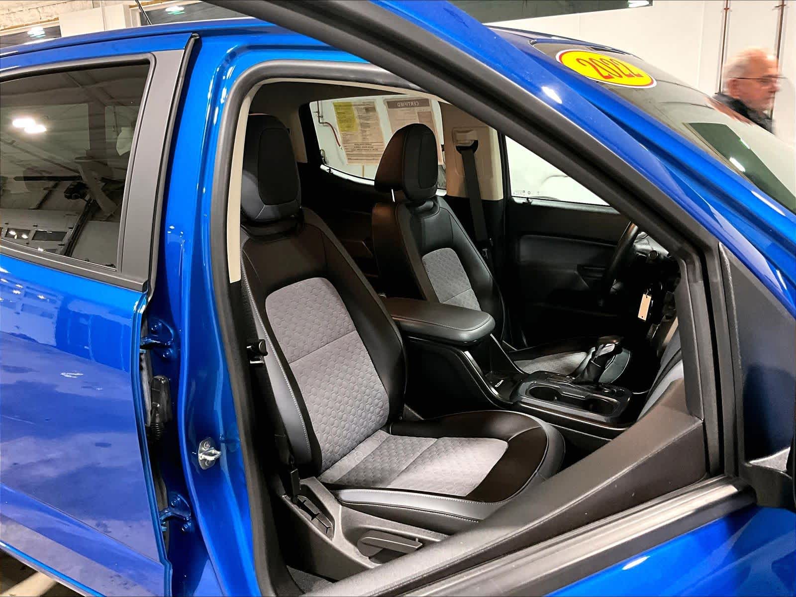 2022 Chevrolet Colorado 4WD Z71 - Photo 11