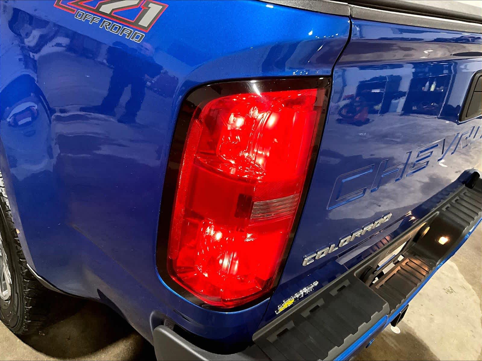 2022 Chevrolet Colorado 4WD Z71 - Photo 34