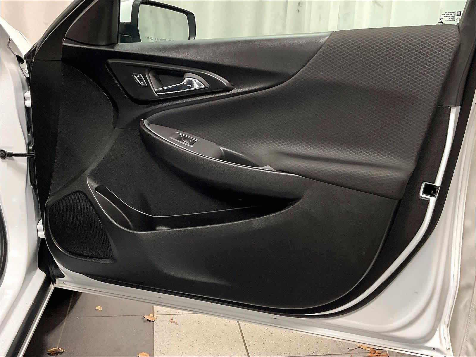 2024 Chevrolet Malibu LT - Photo 12