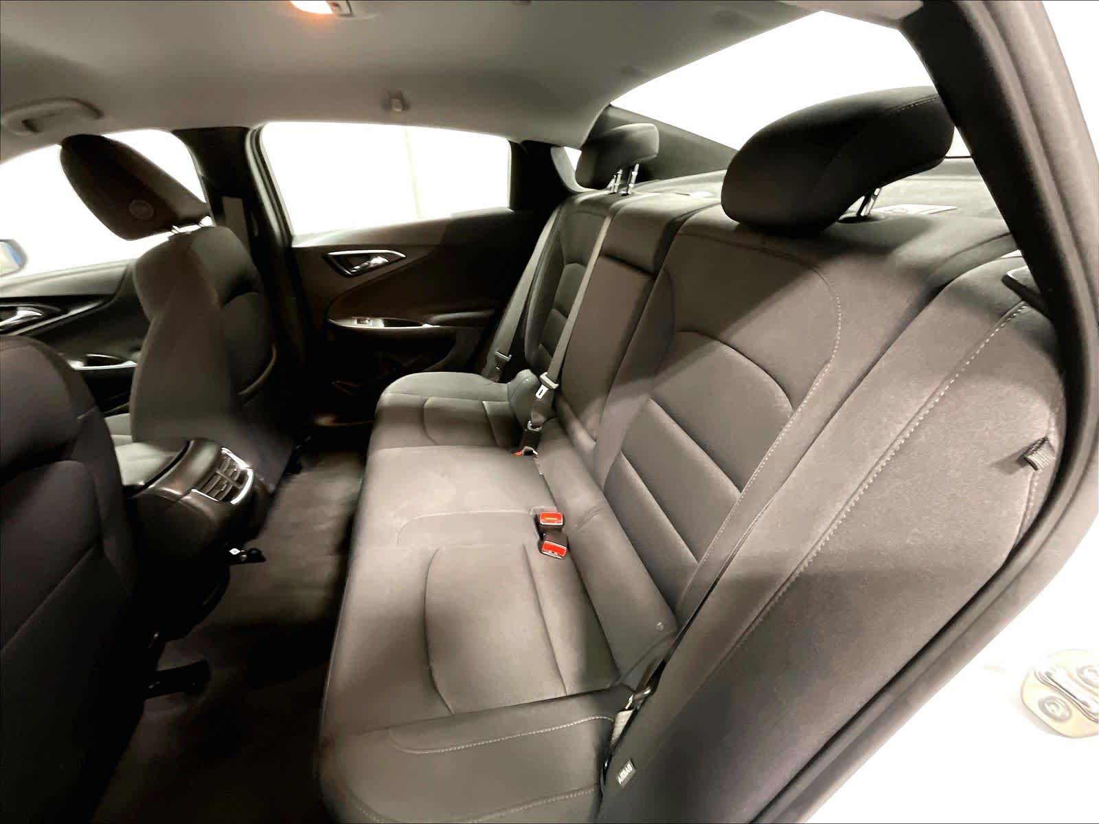 2024 Chevrolet Malibu LT - Photo 15