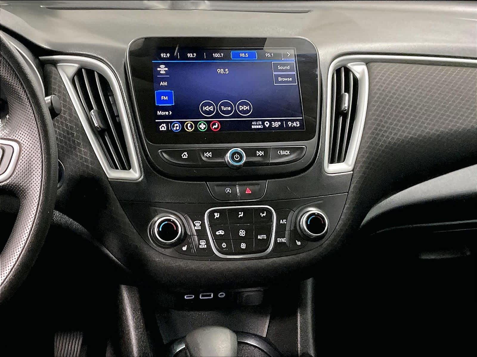 2024 Chevrolet Malibu LT - Photo 18