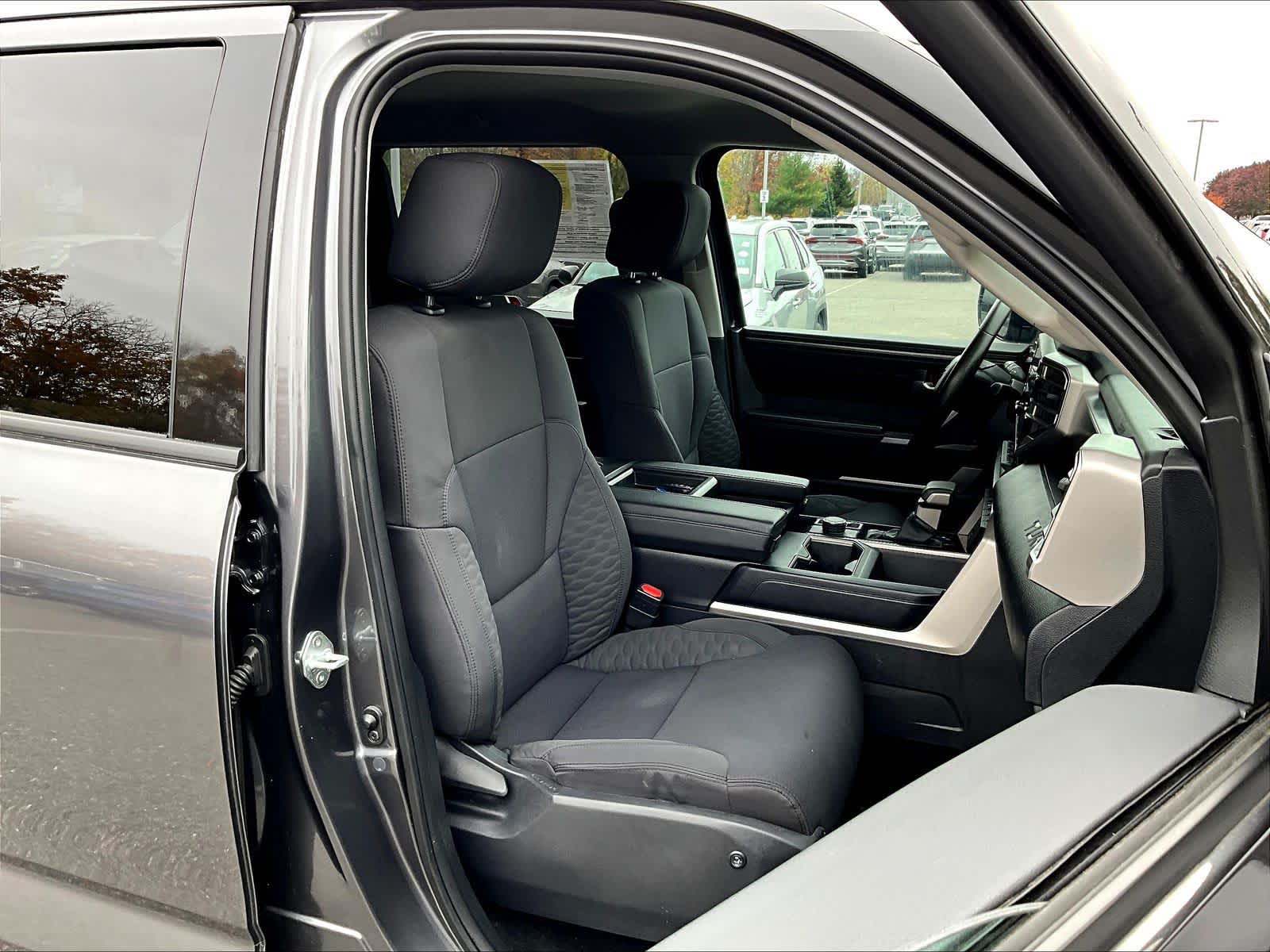 2022 Toyota Tundra SR5 - Photo 11