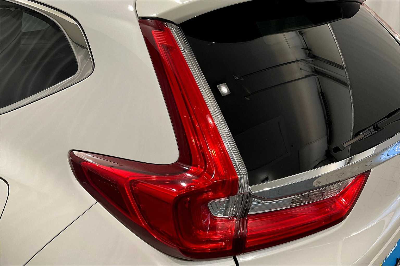 2018 Honda CR-V Touring - Photo 34