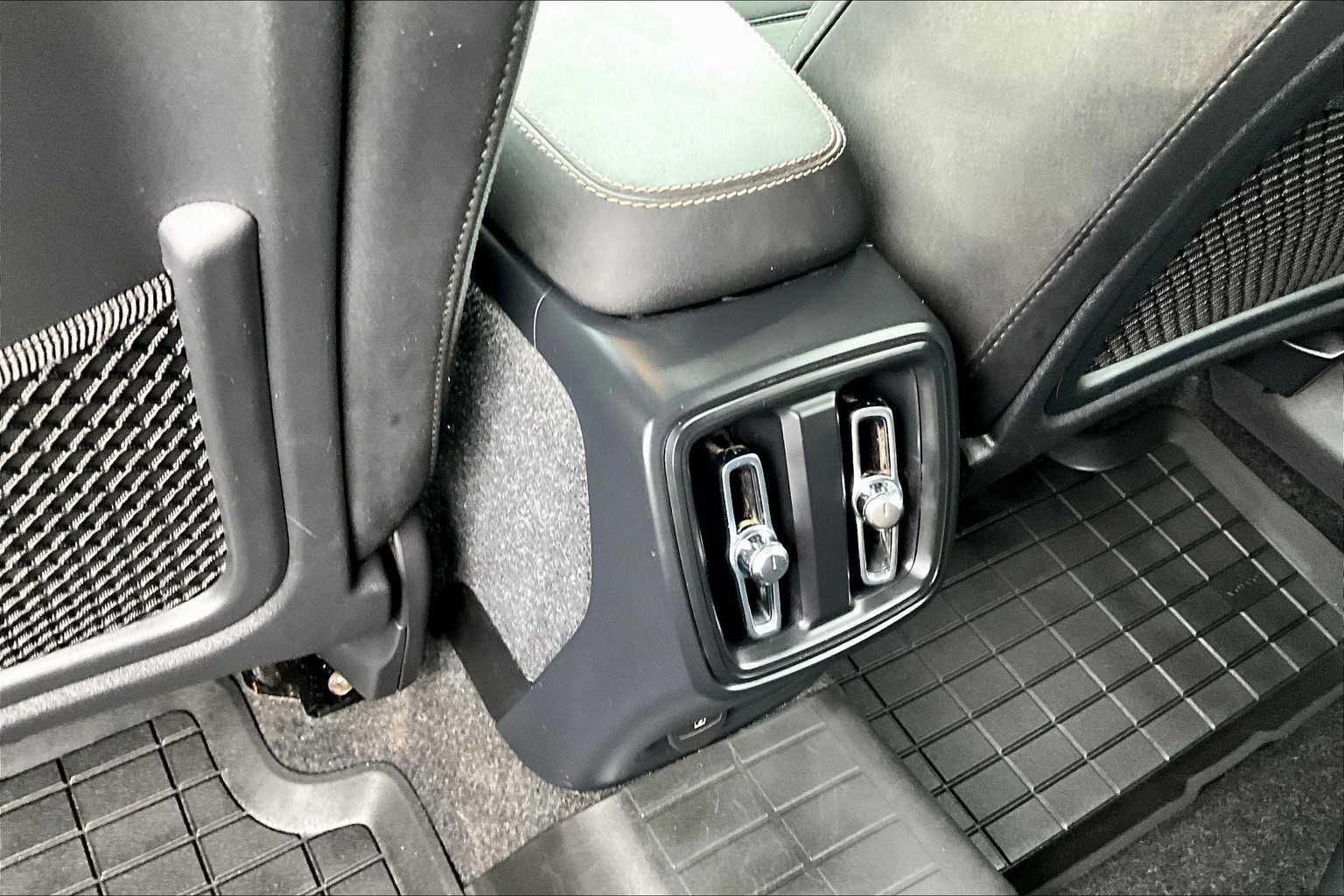2023 Volvo XC40 Recharge Pure Electric Plus - Photo 28