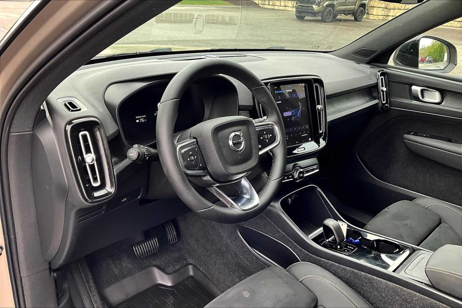 2023 Volvo XC40 Recharge Pure Electric Plus - Photo 8