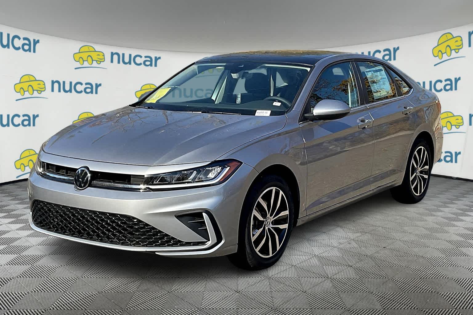 2025 Volkswagen Jetta SE - Photo 4