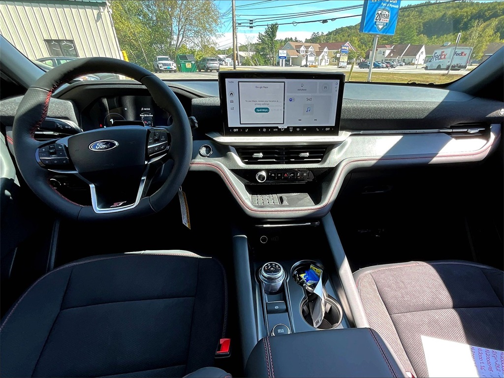 2025 Ford Explorer ST - Photo 6