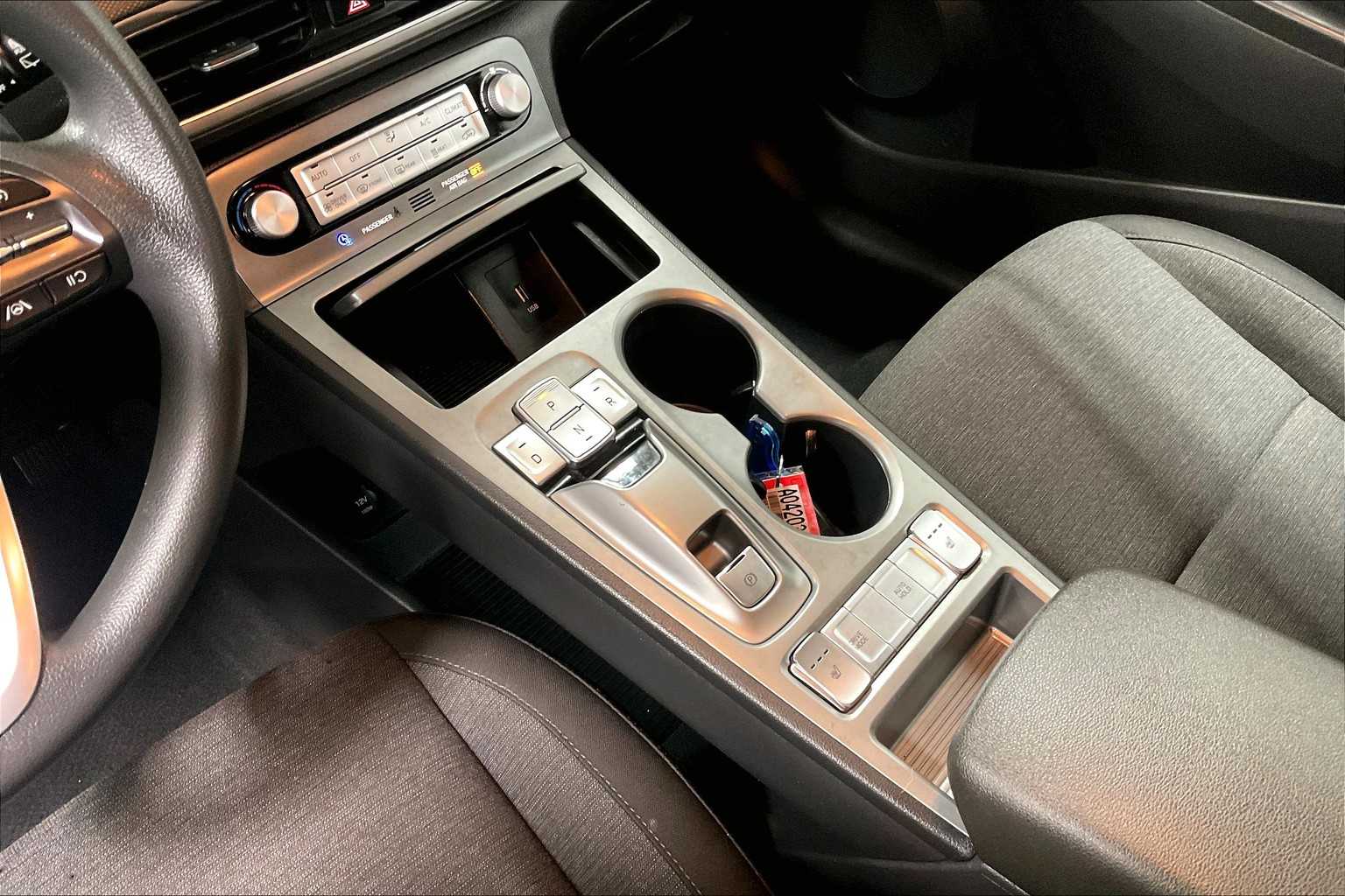 2023 Hyundai Kona Electric SE - Photo 20