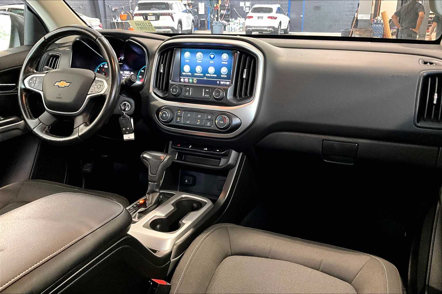 2021 Chevrolet Colorado 4WD LT - Photo 14