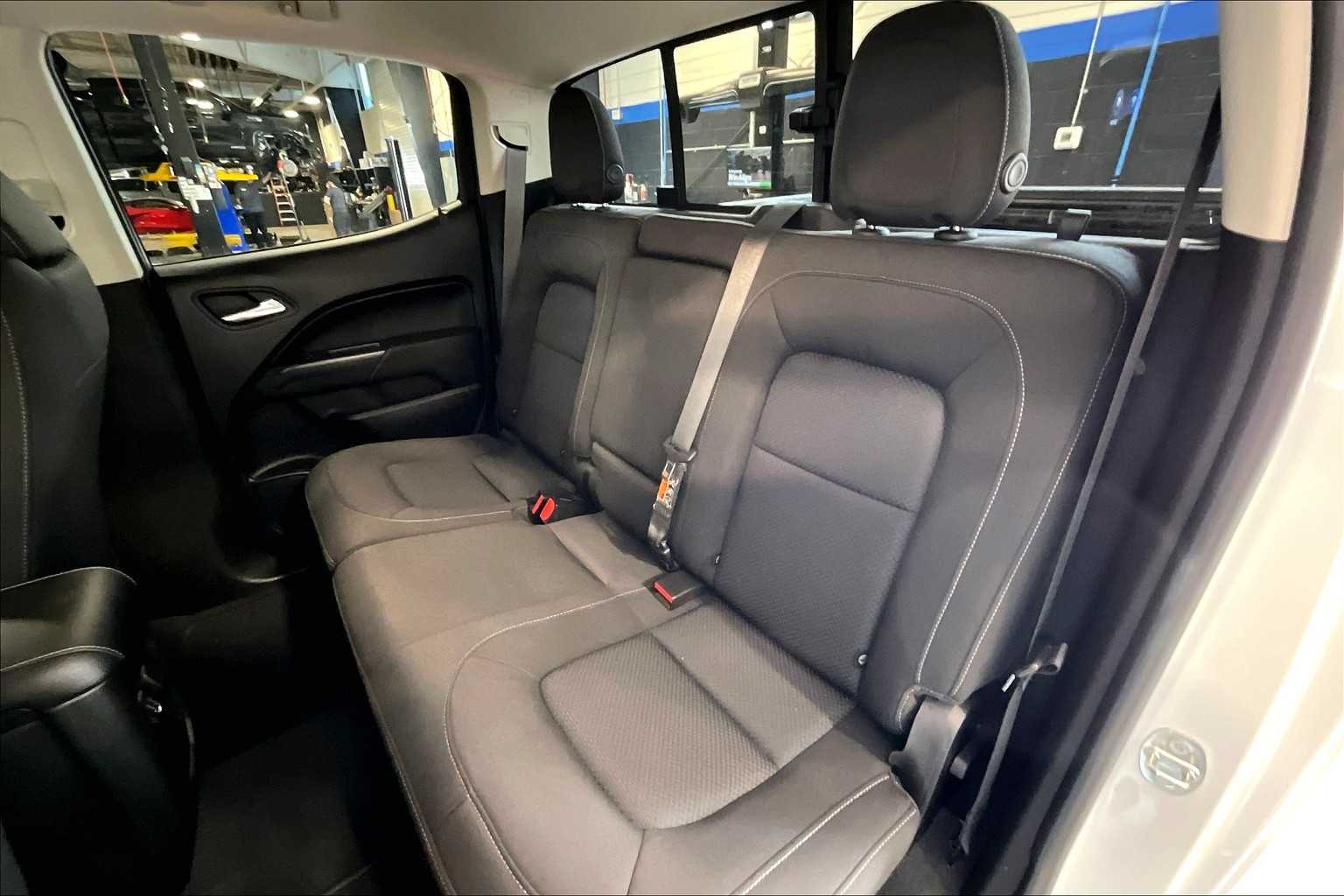 2021 Chevrolet Colorado 4WD LT - Photo 15