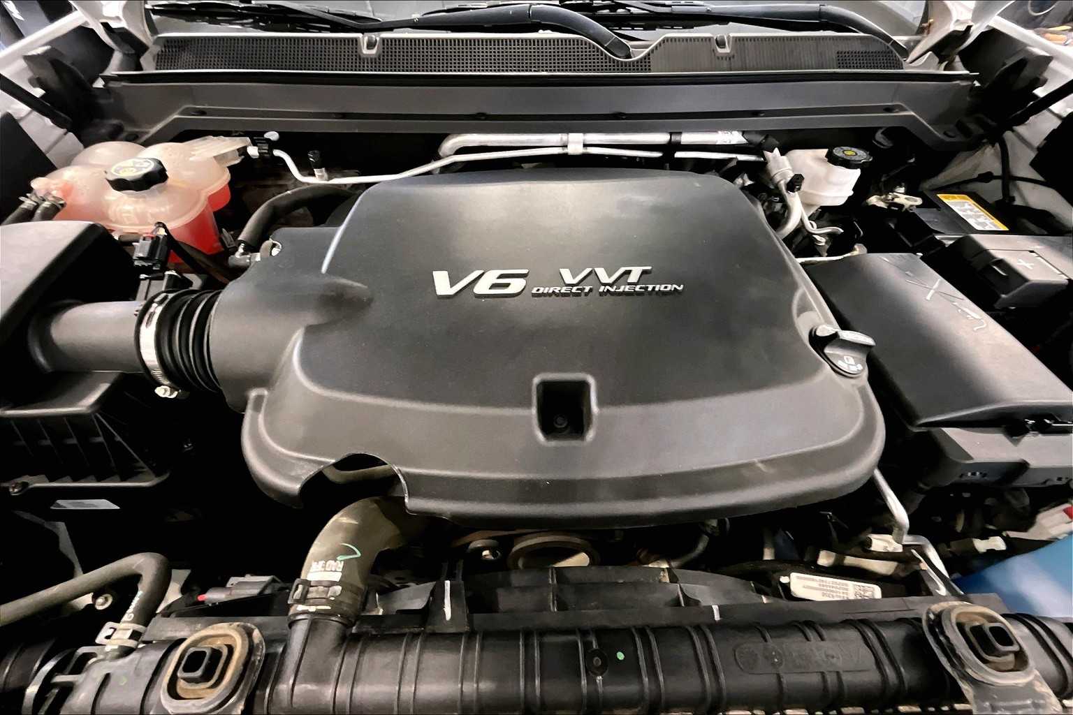 2021 Chevrolet Colorado 4WD LT - Photo 30