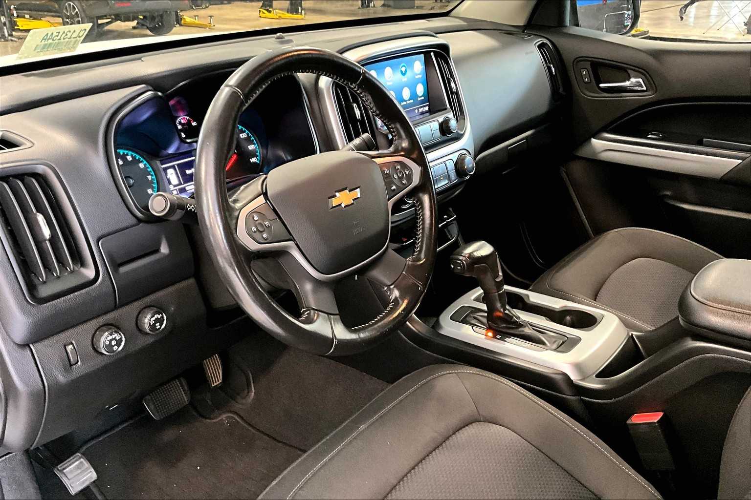 2021 Chevrolet Colorado 4WD LT - Photo 8