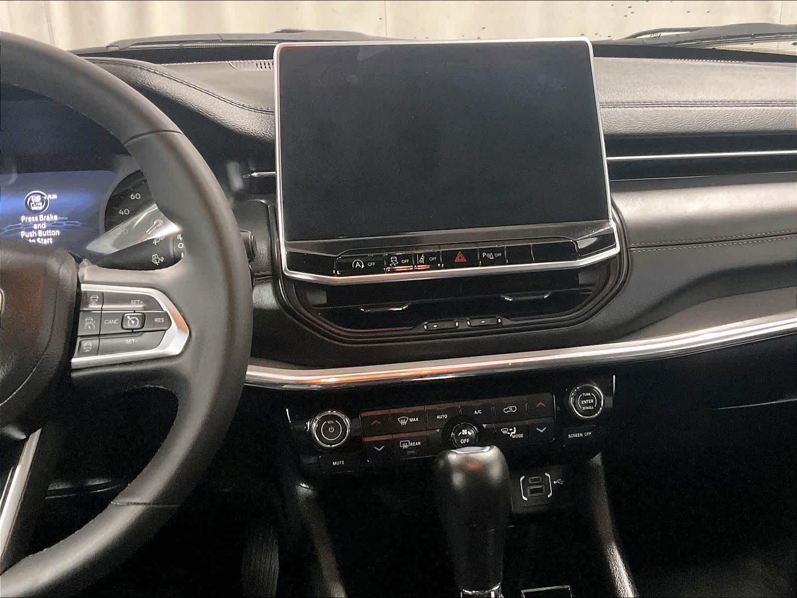 2023 Jeep Compass (RED) Edition - Photo 18