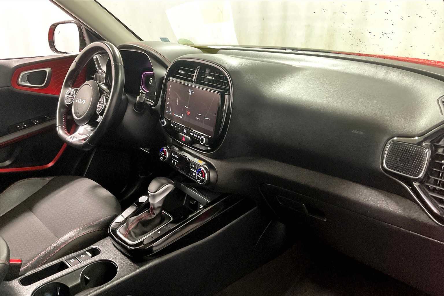 2023 Kia Soul GT-Line - Photo 14