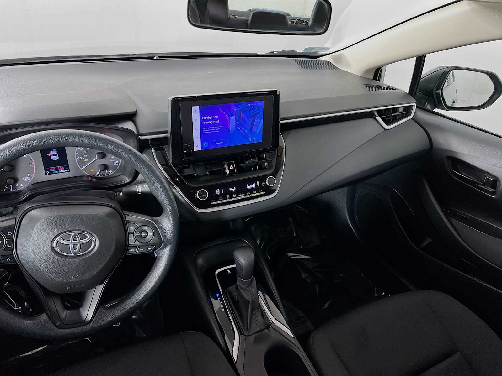 2024 Toyota Corolla LE - Photo 22