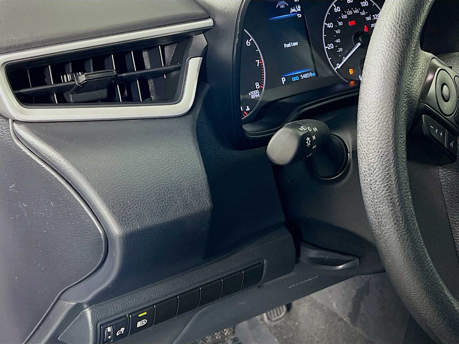 2024 Toyota Corolla LE - Photo 10