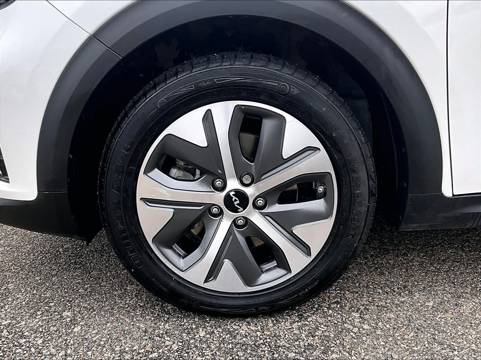 2022 Kia Niro EV EX - Photo 7