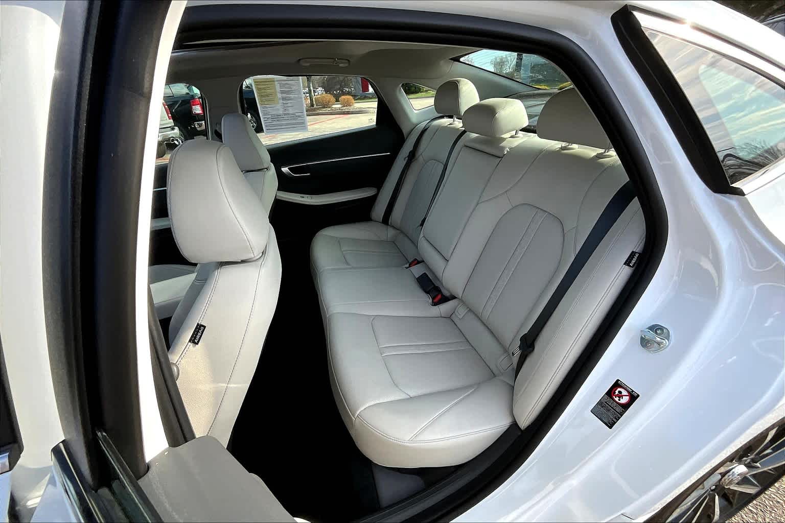 2022 Hyundai Sonata Limited - Photo 15