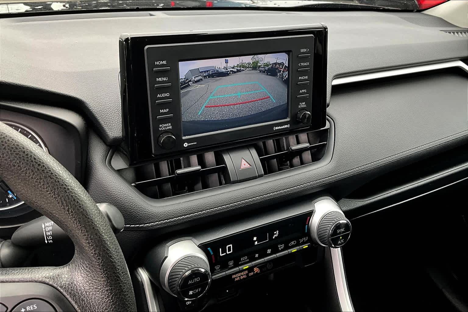 2021 Toyota RAV4 Hybrid LE - Photo 19
