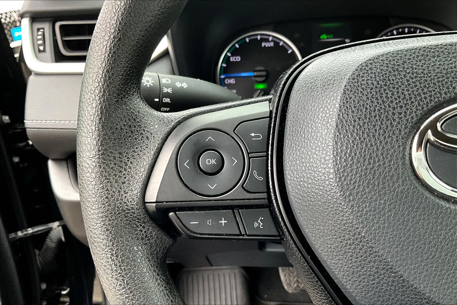 2021 Toyota RAV4 Hybrid LE - Photo 22