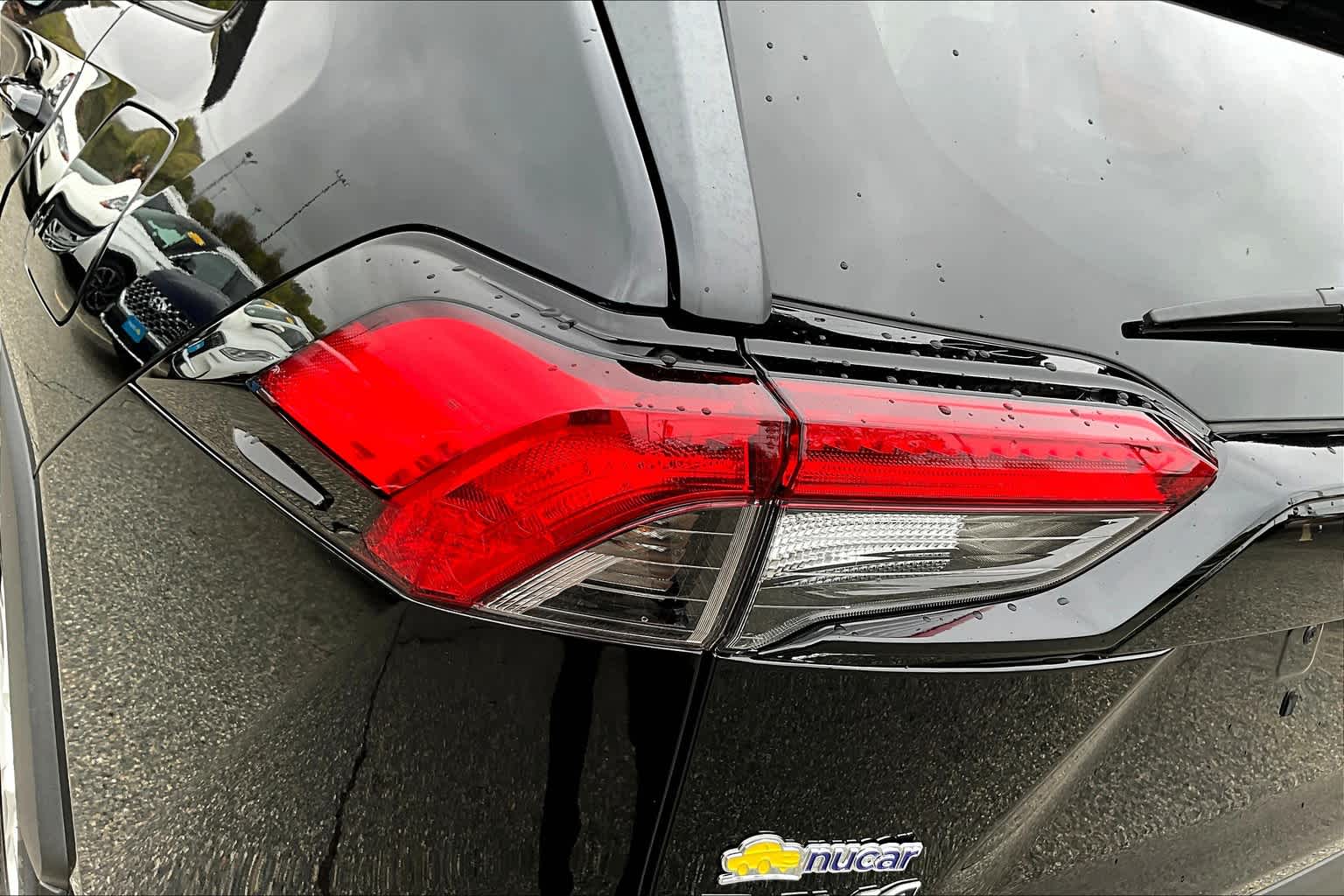 2021 Toyota RAV4 Hybrid LE - Photo 32