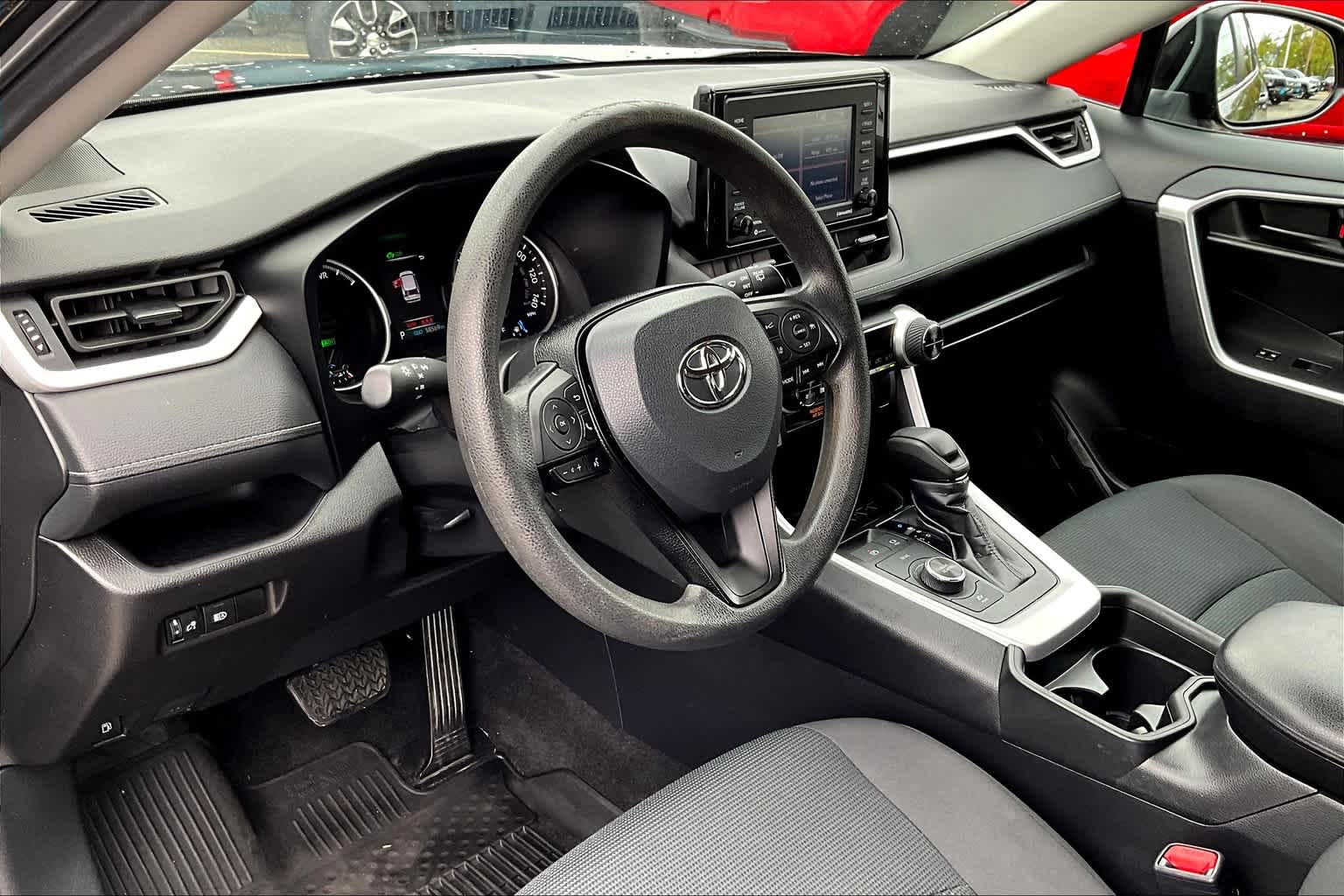 2021 Toyota RAV4 Hybrid LE - Photo 8