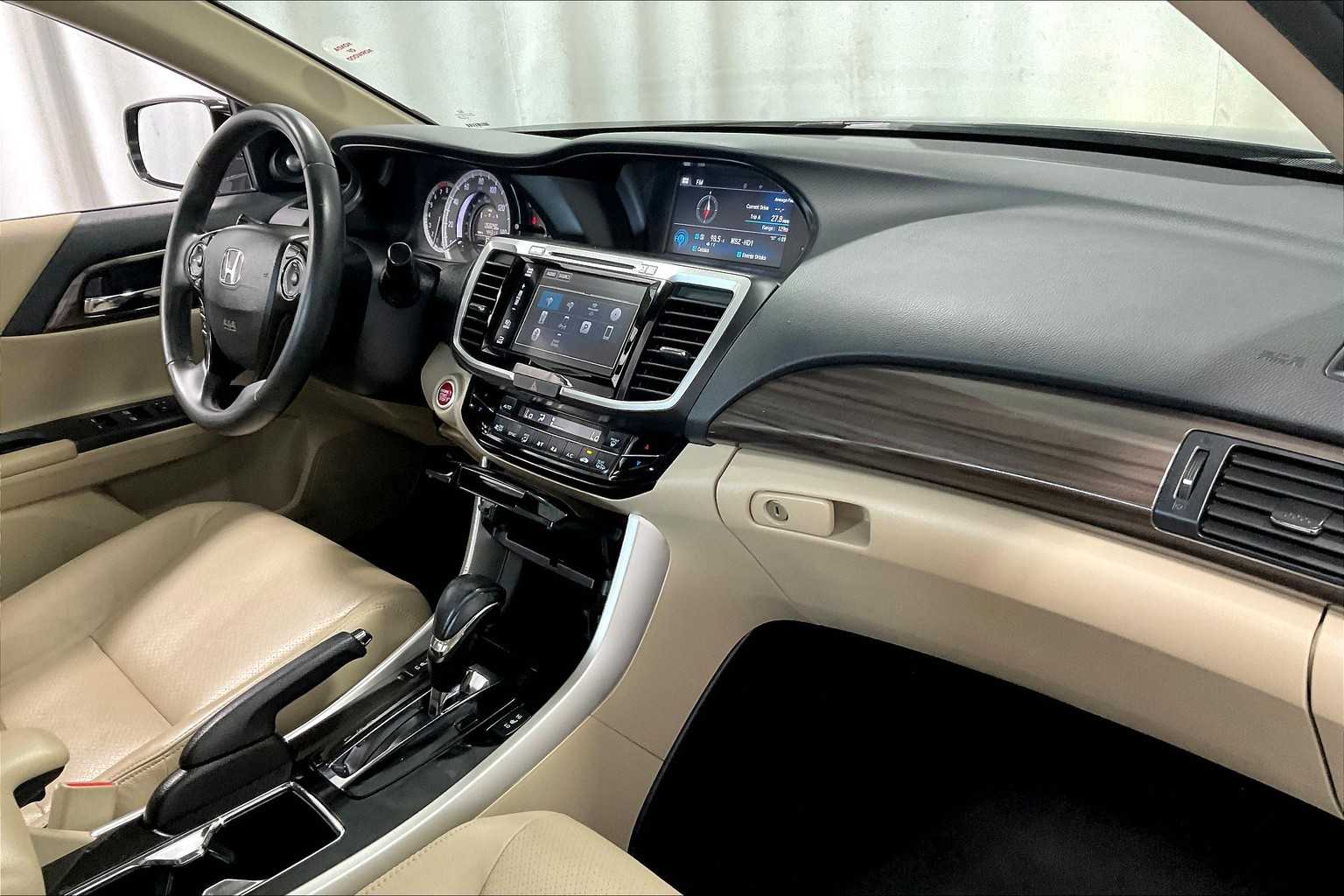 2017 Honda Accord EX-L - Photo 14
