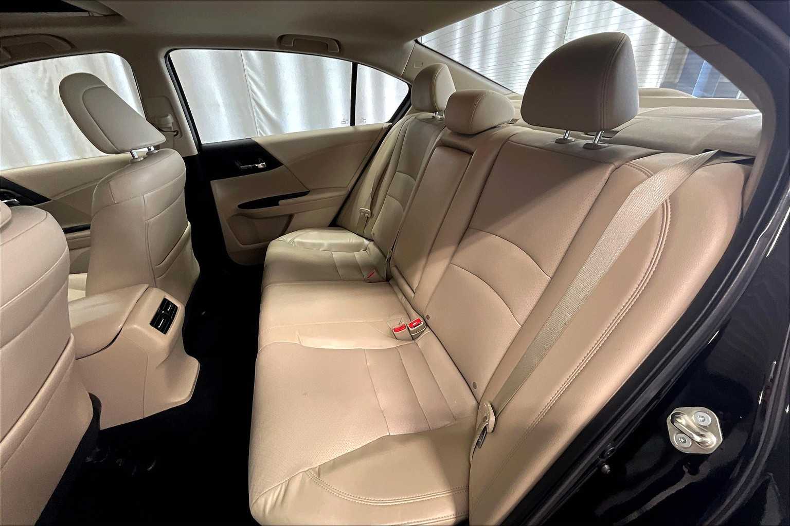 2017 Honda Accord EX-L - Photo 15