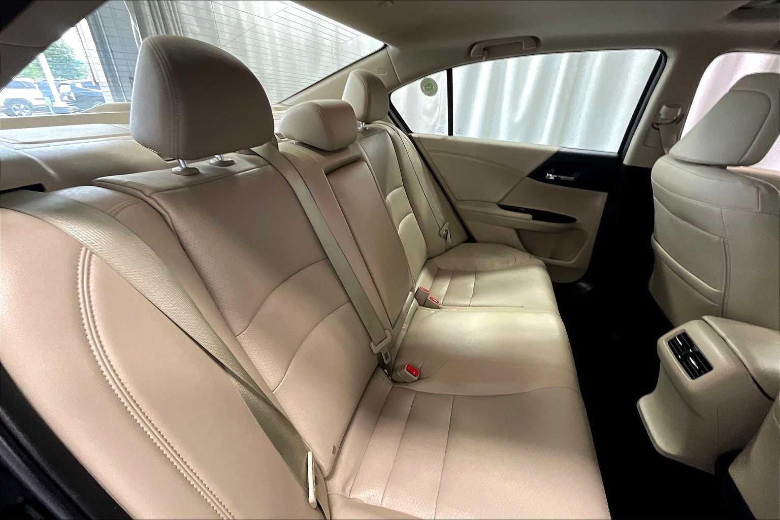 2017 Honda Accord EX-L - Photo 16