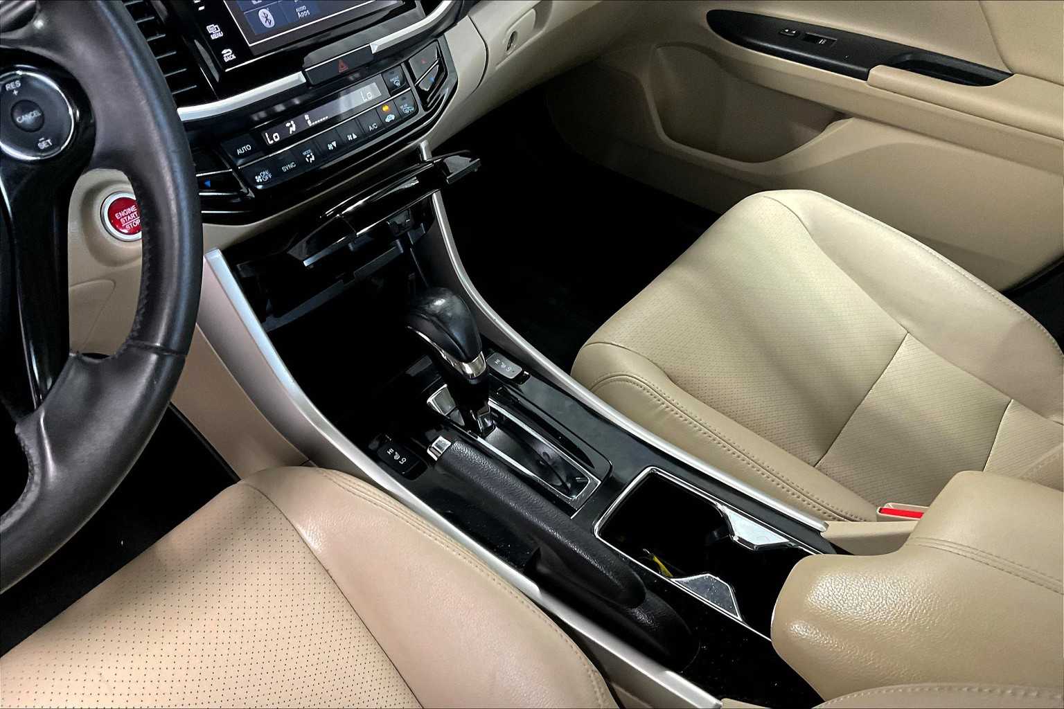 2017 Honda Accord EX-L - Photo 20