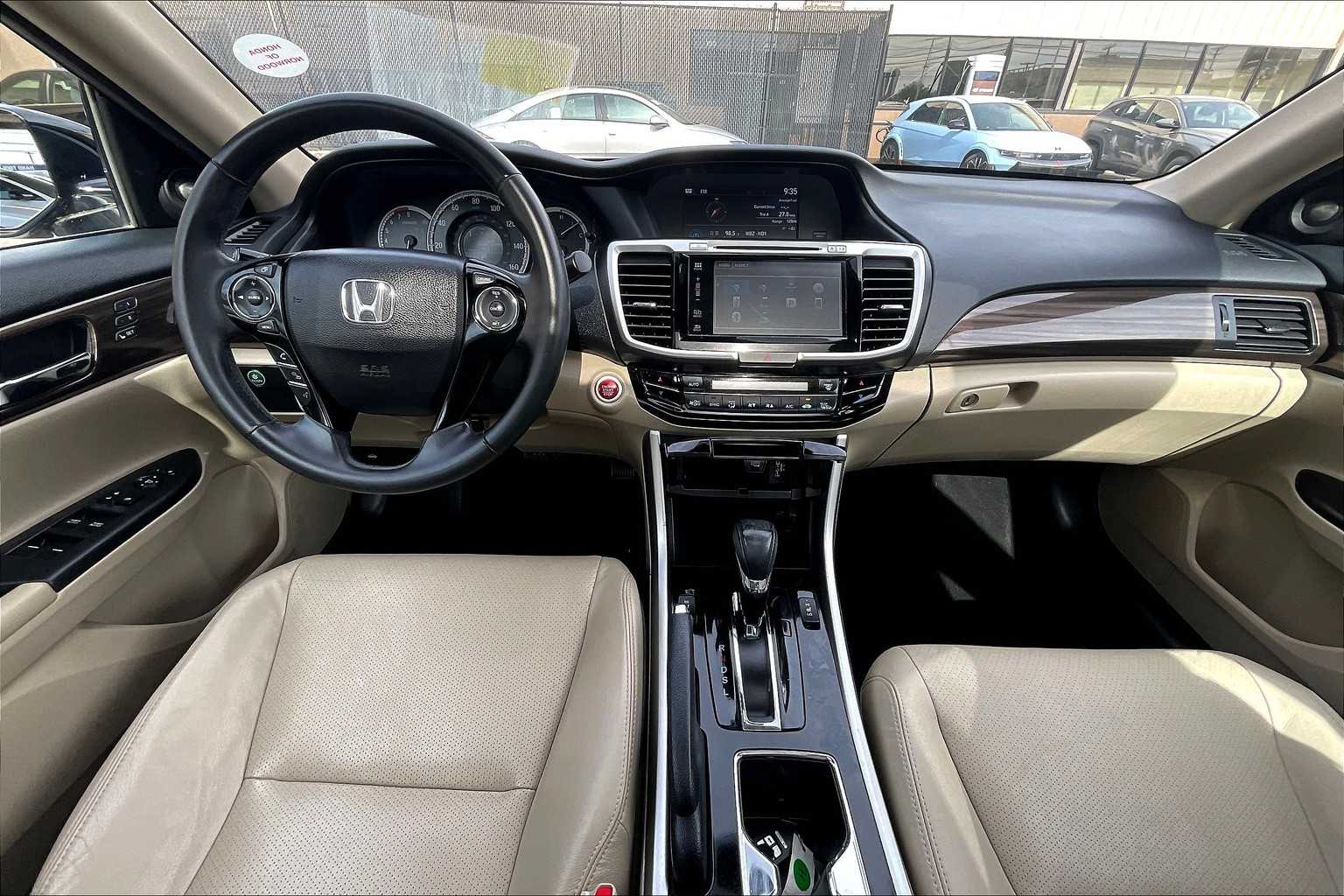 2017 Honda Accord EX-L - Photo 21
