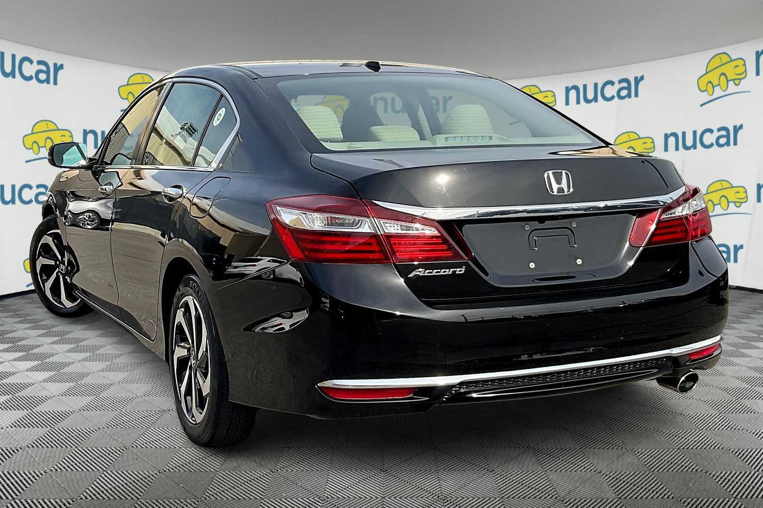 2017 Honda Accord EX-L - Photo 4