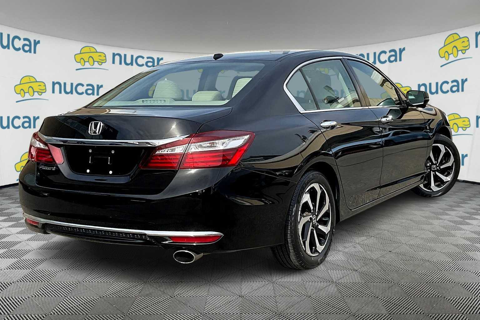2017 Honda Accord EX-L - Photo 6