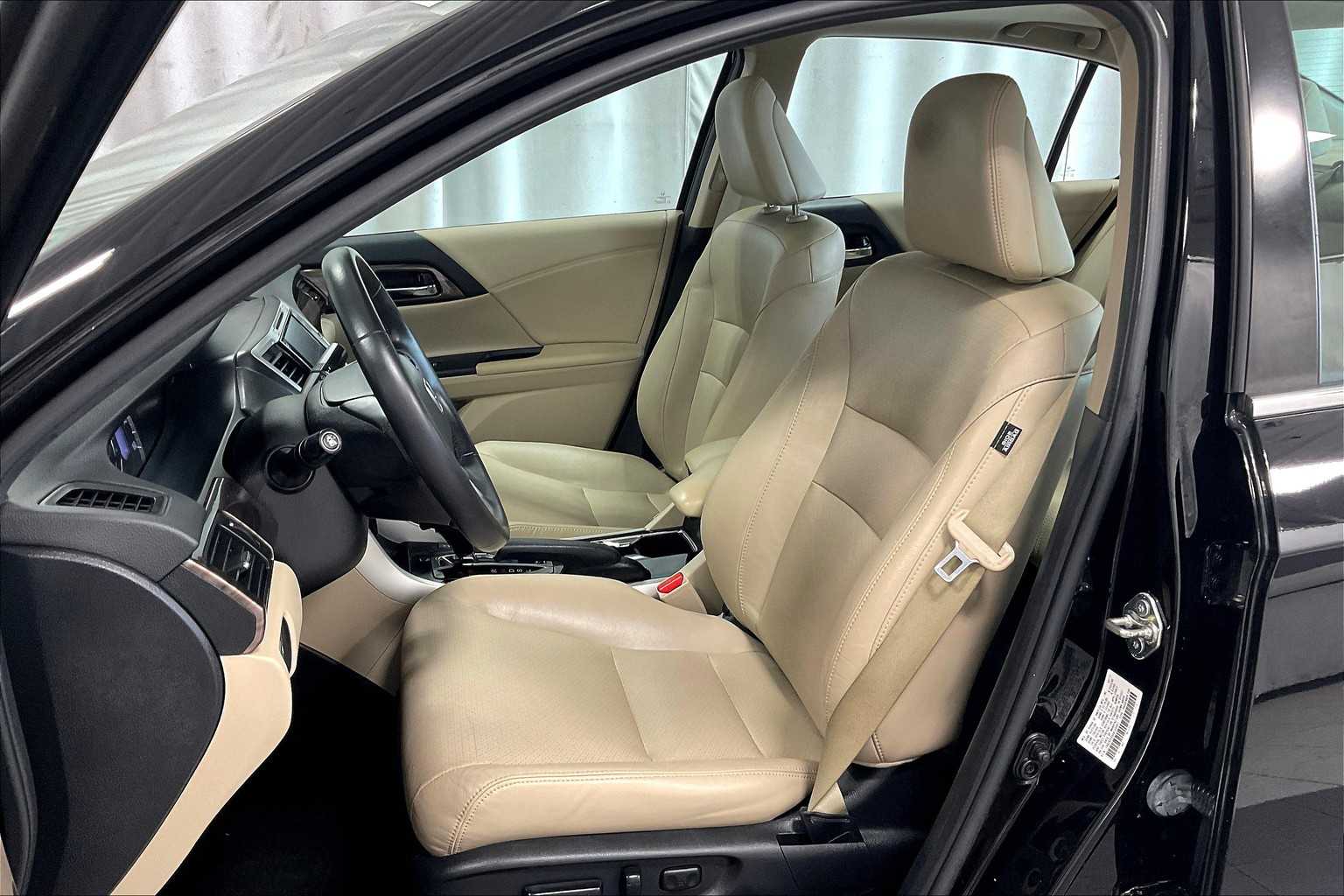 2017 Honda Accord EX-L - Photo 10