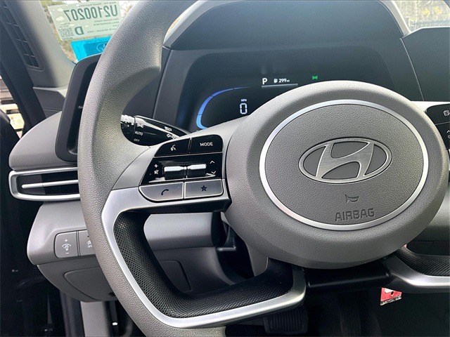 2024 Hyundai Elantra SE - Photo 23