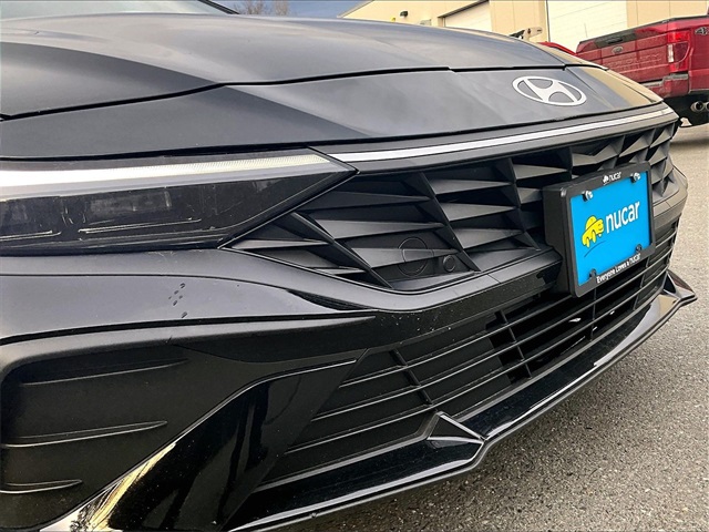 2024 Hyundai Elantra SE - Photo 29