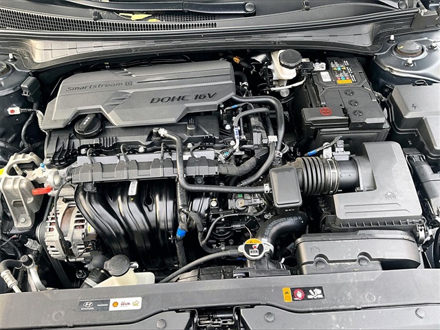 2024 Hyundai Elantra SE - Photo 32