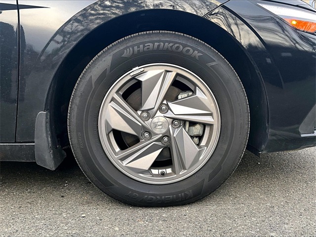 2024 Hyundai Elantra SE - Photo 9