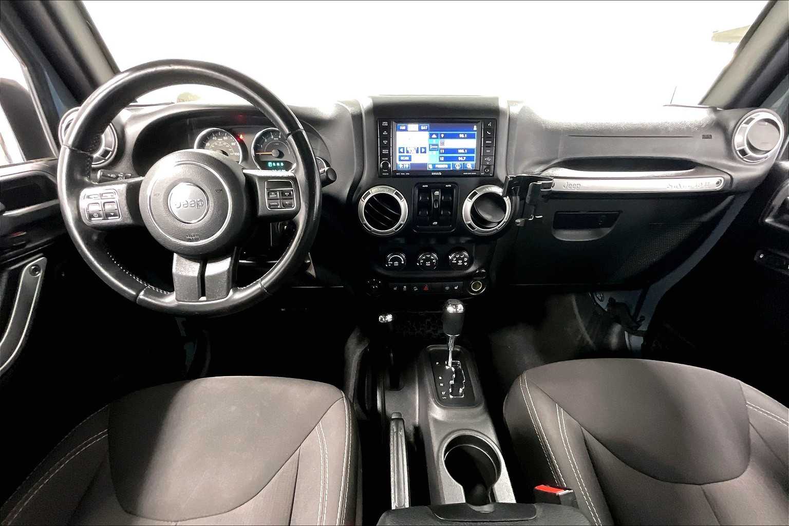 2015 Jeep Wrangler Unlimited Sahara - Photo 21