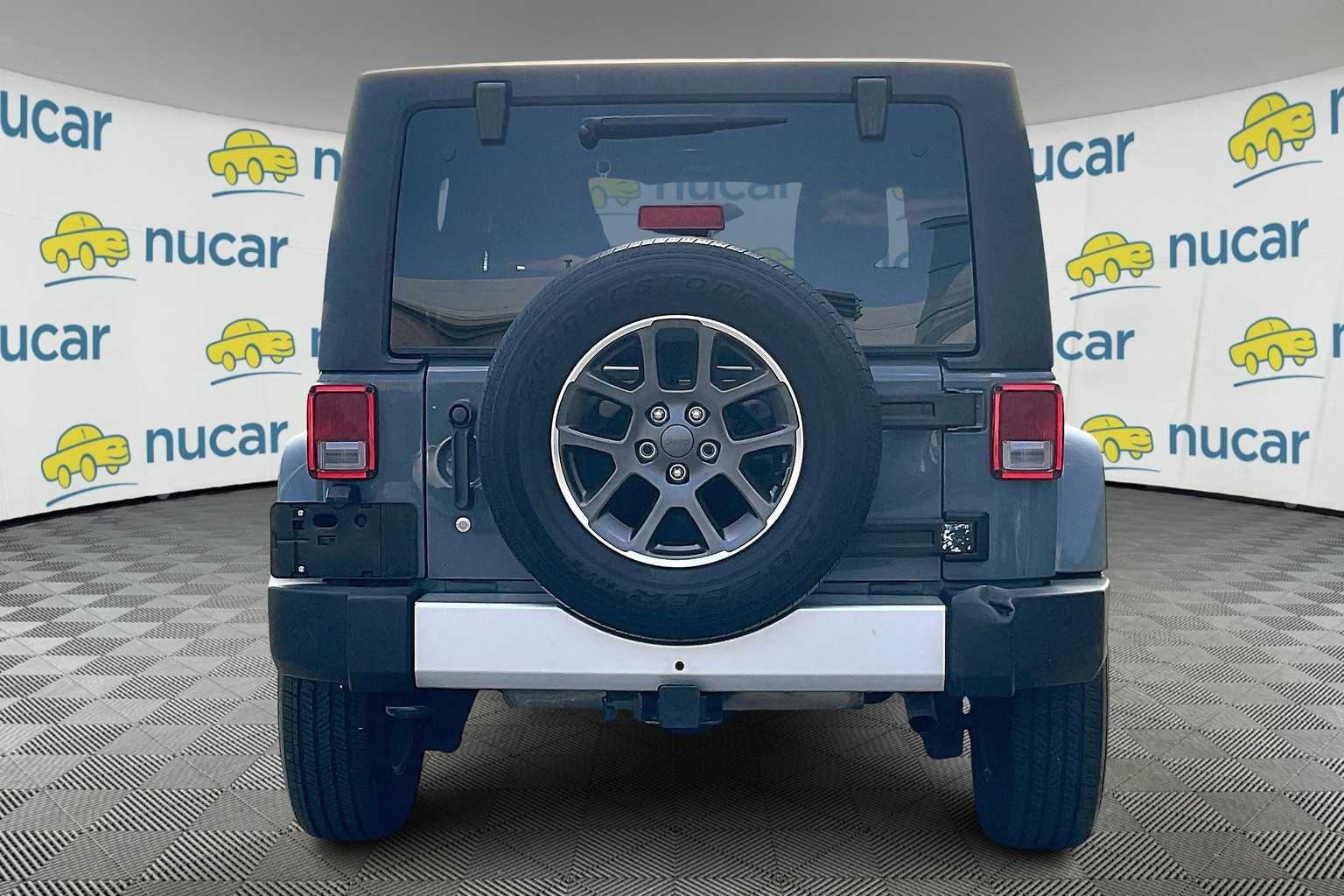 2015 Jeep Wrangler Unlimited Sahara - Photo 5