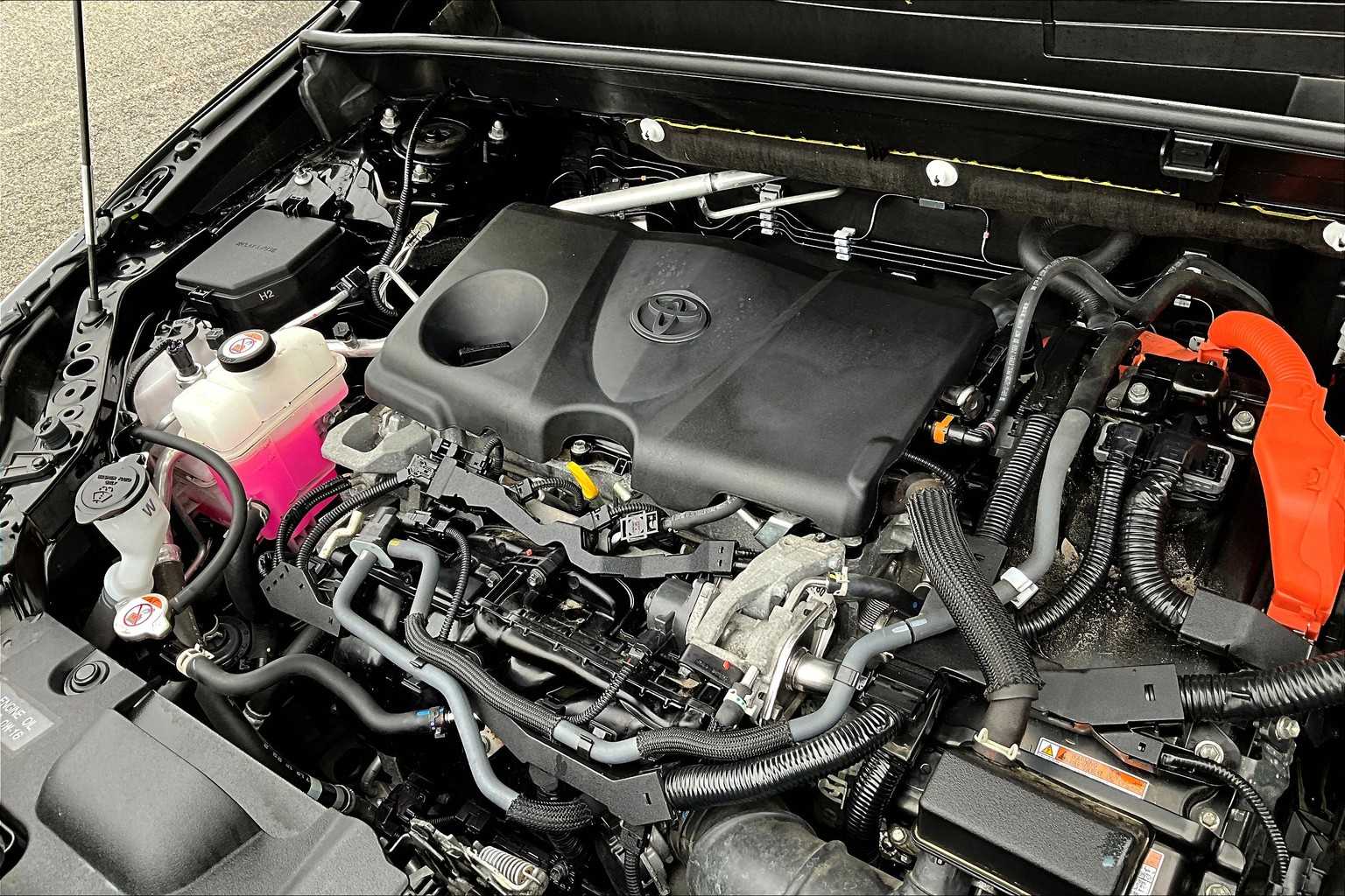 2022 Toyota Venza LE - Photo 35
