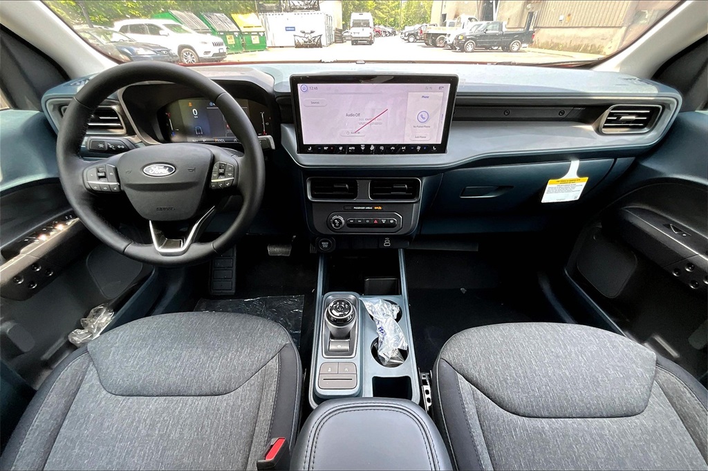 2025 Ford Maverick XLT - Photo 6