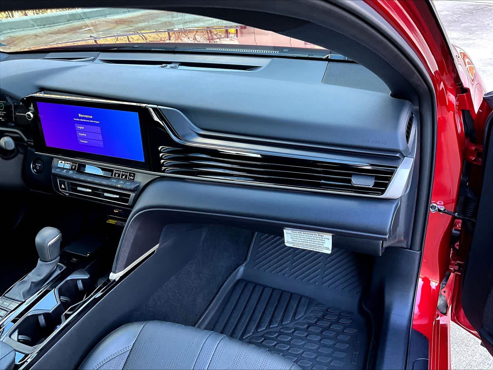 2025 Toyota Camry XSE - Photo 13