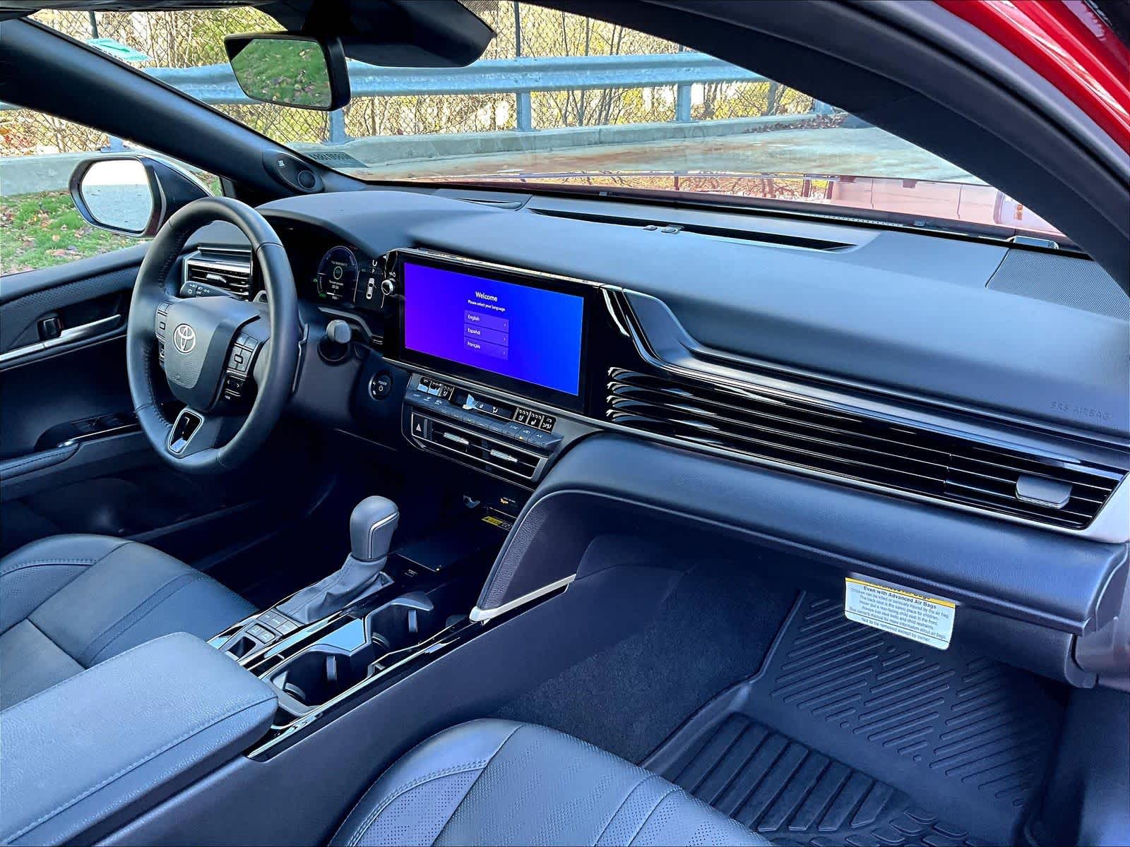 2025 Toyota Camry XSE - Photo 14