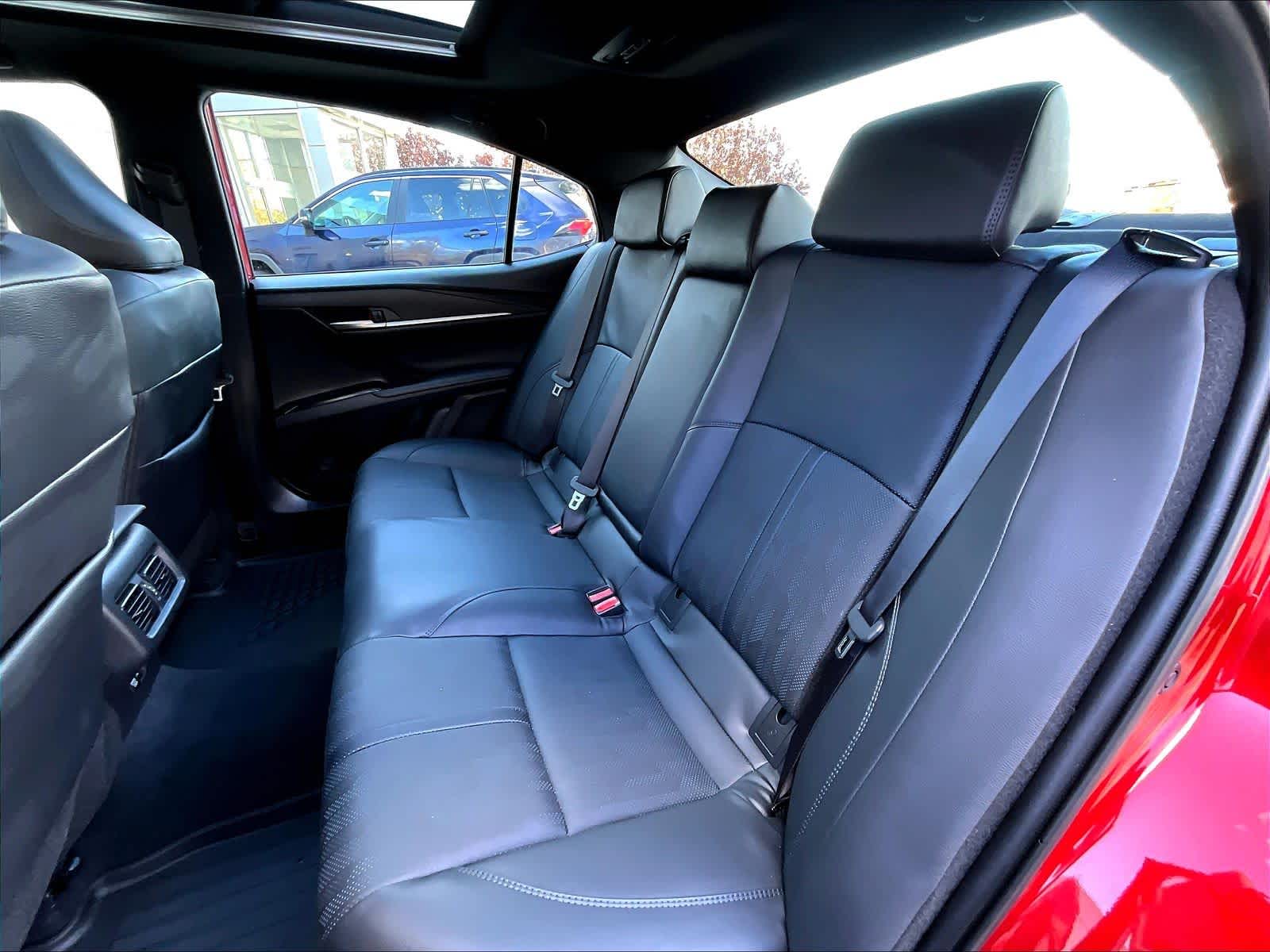 2025 Toyota Camry XSE - Photo 15