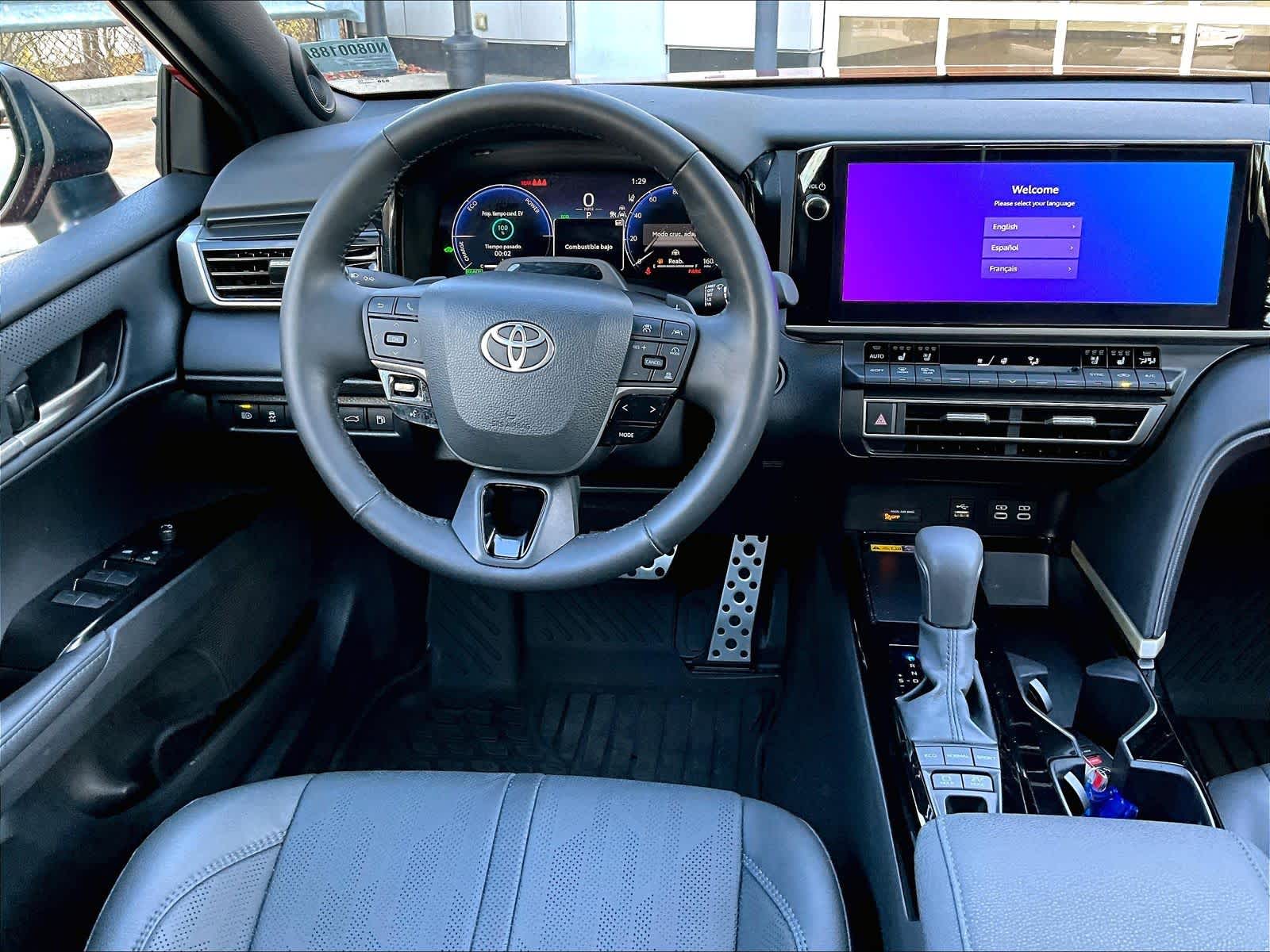 2025 Toyota Camry XSE - Photo 17