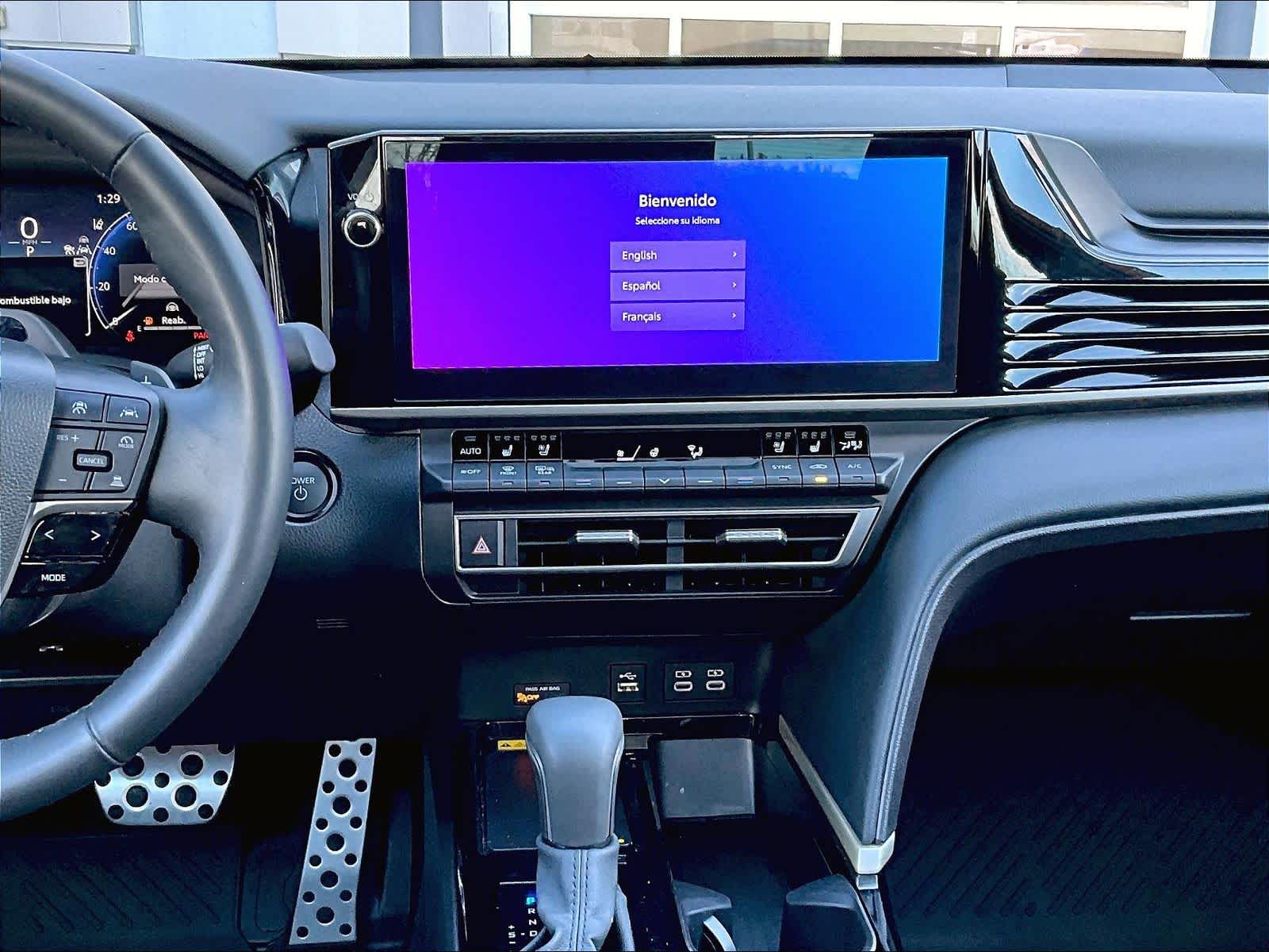 2025 Toyota Camry XSE - Photo 18