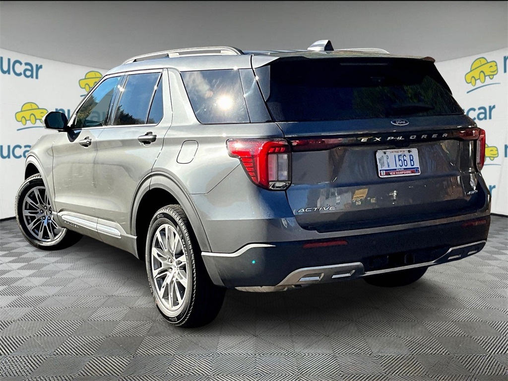 2025 Ford Explorer Active - Photo 4