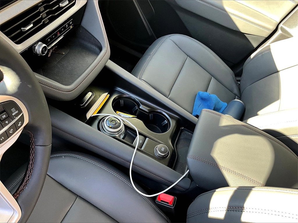 2025 Ford Explorer Active - Photo 9